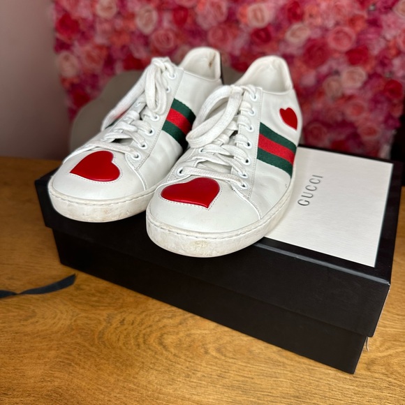 Gucci web stripe sneakers with hearts size 38.5 - Picture 3 of 13